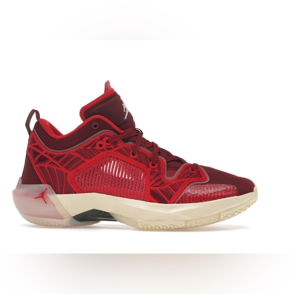Limited Edition Jordan 37 Low Lift Up (Women’s) size 9.5